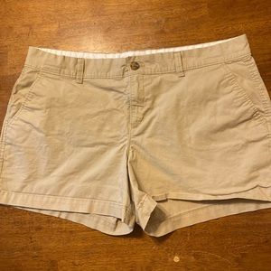 Old Navy khaki womens shorts size 14
